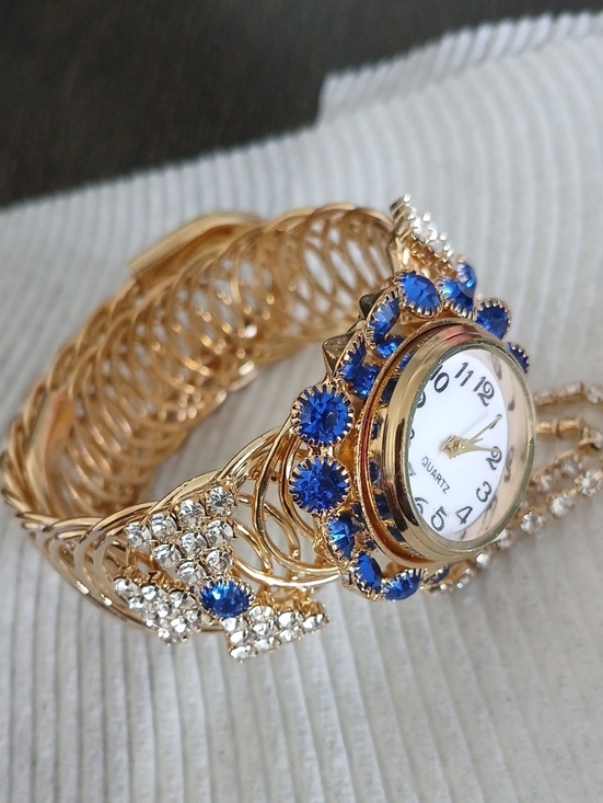 Gold-Tone Blue Crystal Women\'s Bracelet Watch main image 6